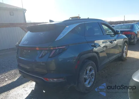 2022 Hyundai Tucson Sel z USA, uszkodzony, nr VIN KM8JBCAE2NU134577